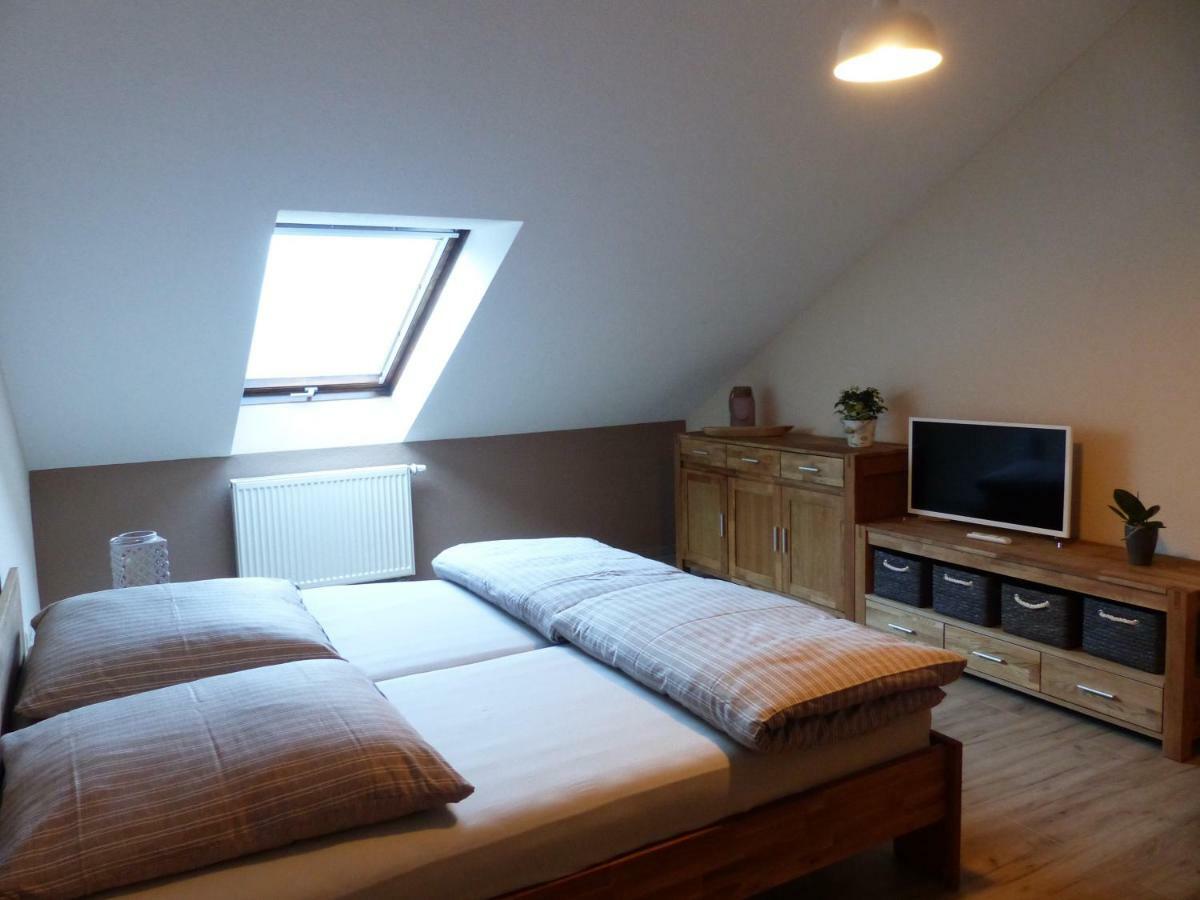 Ferienwohnung Ortrand - Pension Екстер'єр фото